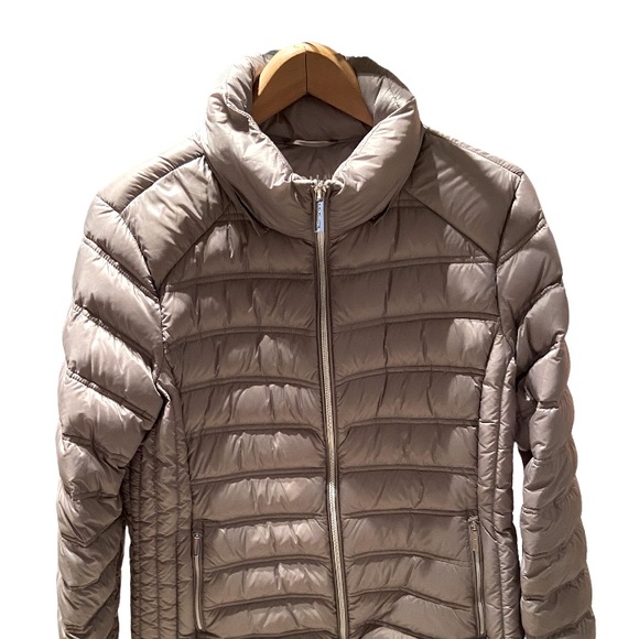 Michael Kors down bomber jacket, detachable hood - Picture 1 of 8